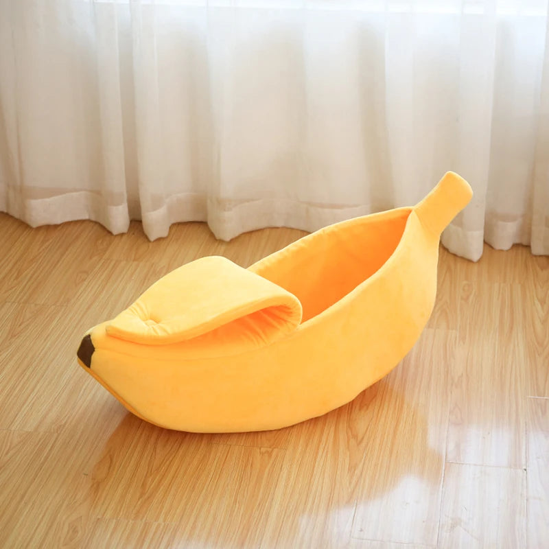 Banana Shaped Cat Bed – Cozy & Fun Nest for Pets